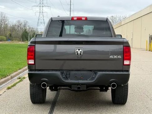 Used 2015 RAM 1500 Express AWD/4WD image 7