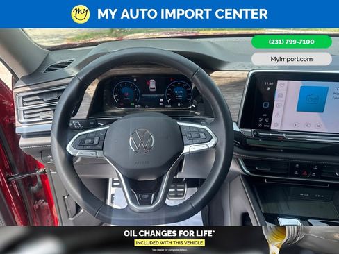Used 2025 Volkswagen Atlas SEL Premium R-Line AWD/4WD image 16