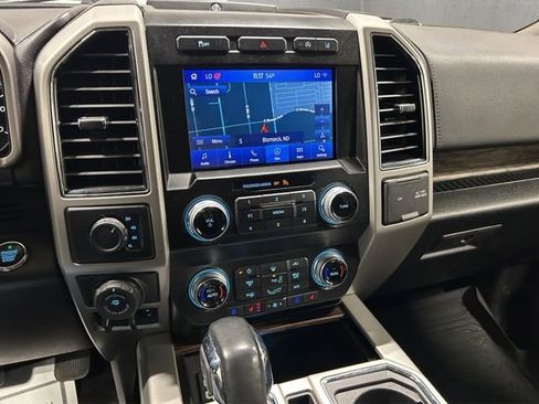 Used 2020 Ford F150 Lariat w/ Equipment Group 502A Luxury AWD/4WD image 17