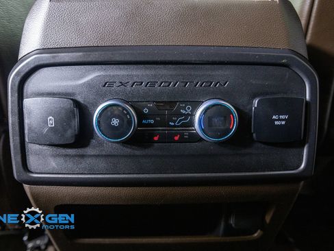 Used 2024 Ford Expedition Max King Ranch AWD/4WD image 32