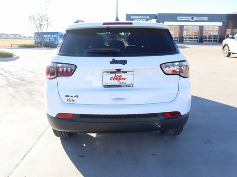 New 2026 Jeep Compass Latitude image 21