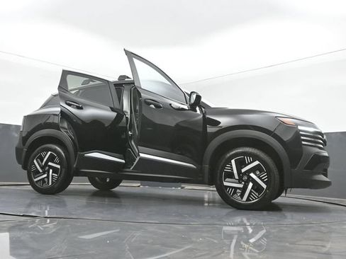 New 2026 Nissan Kicks SV w/ Cold Weather Package FWD image 50