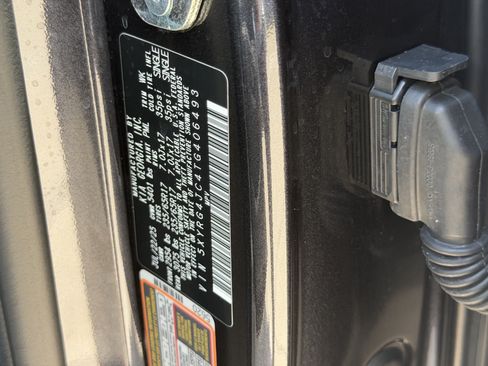 Certified 2026 Kia Sorento LX FWD image 27