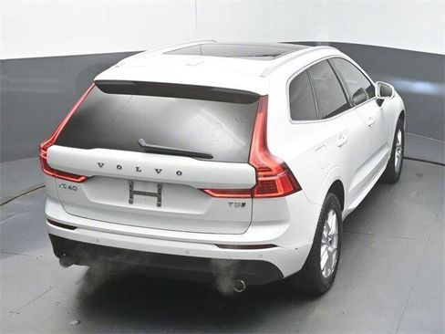 Used 2018 Volvo XC60 T5 Momentum w/ Vision Package image 47