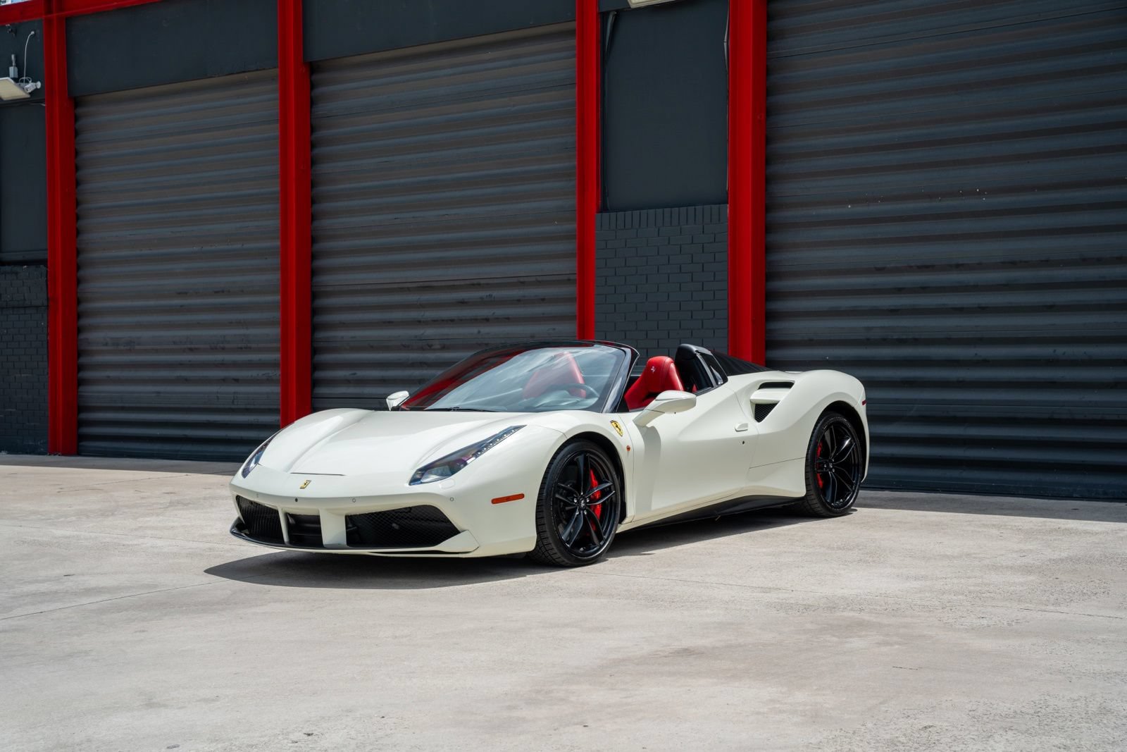 Used 2018 Ferrari 488 Spider RWD image 1