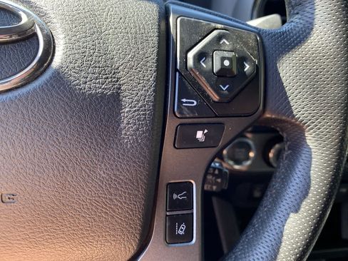 Used 2021 Toyota Tacoma TRD Sport w/ TRD Premium Sport Package AWD/4WD image 21