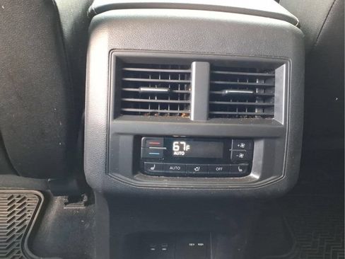 Used 2023 Volkswagen Atlas SEL Premium AWD/4WD image 17