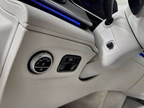 Used 2023 Mercedes-Benz EQE 350+ 4MATIC SUV w/ Exclusive Trim Package image 10