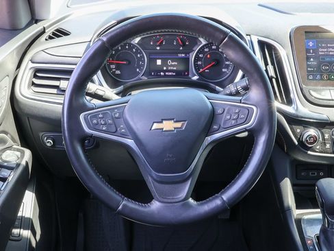 Used 2022 Chevrolet Equinox Premier image 10