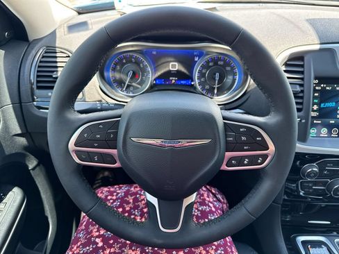 Used 2023 Chrysler 300 Touring w/ Safetytec Plus Group RWD image 14