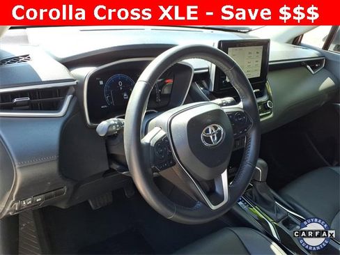 Used 2024 Toyota Corolla Cross XLE image 13