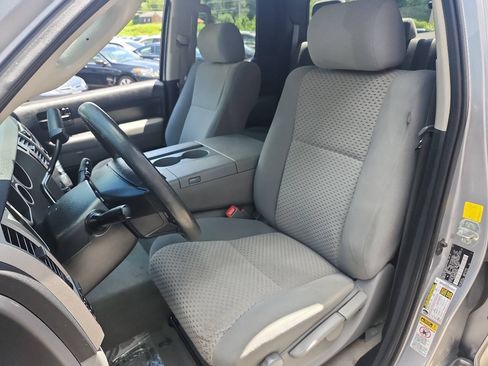 Used 2011 Toyota Tundra 4x4 Double Cab w/ Tow Pkg image 23