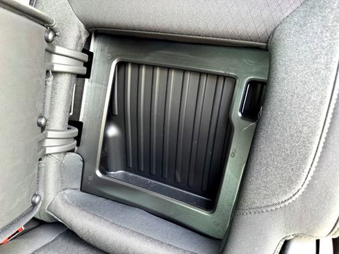 Used 2024 Chevrolet Silverado 2500 LT image 17