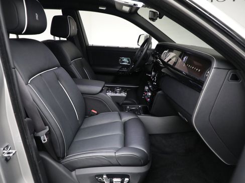 Certified 2023 Rolls-Royce Phantom Sedan w/ The Phantom Package image 16