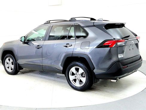 Used 2023 Toyota RAV4 XLE w/ Convenience Package image 4