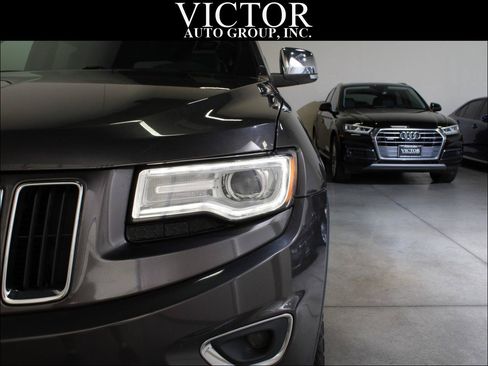 Used 2015 Jeep Grand Cherokee Limited w/ Luxury Group II AWD/4WD image 3