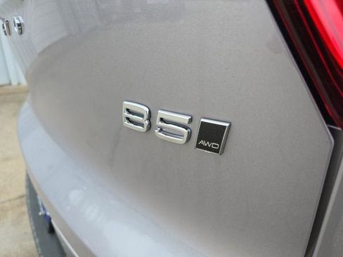 New 2026 Volvo XC40 B5 Plus w/ Climate Package AWD/4WD image 12