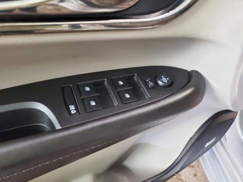 Used 2014 Cadillac ATS Luxury w/ Cold Weather Package image 12