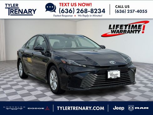 Used 2025 Toyota Camry LE FWD image 1
