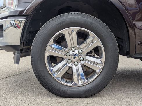 Used 2018 Ford F150 Lariat w/ Equipment Group 502A Luxury image 31