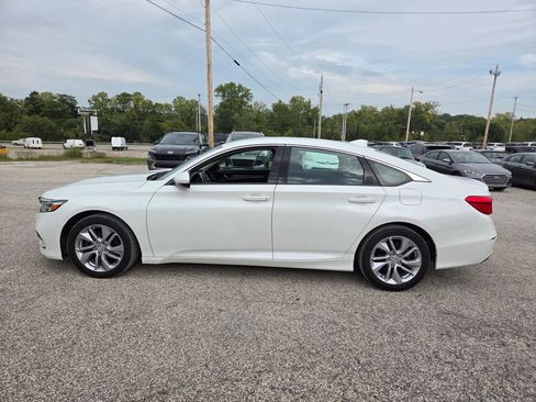 Used 2018 Honda Accord LX image 1