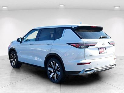 New 2026 Mitsubishi Outlander SE