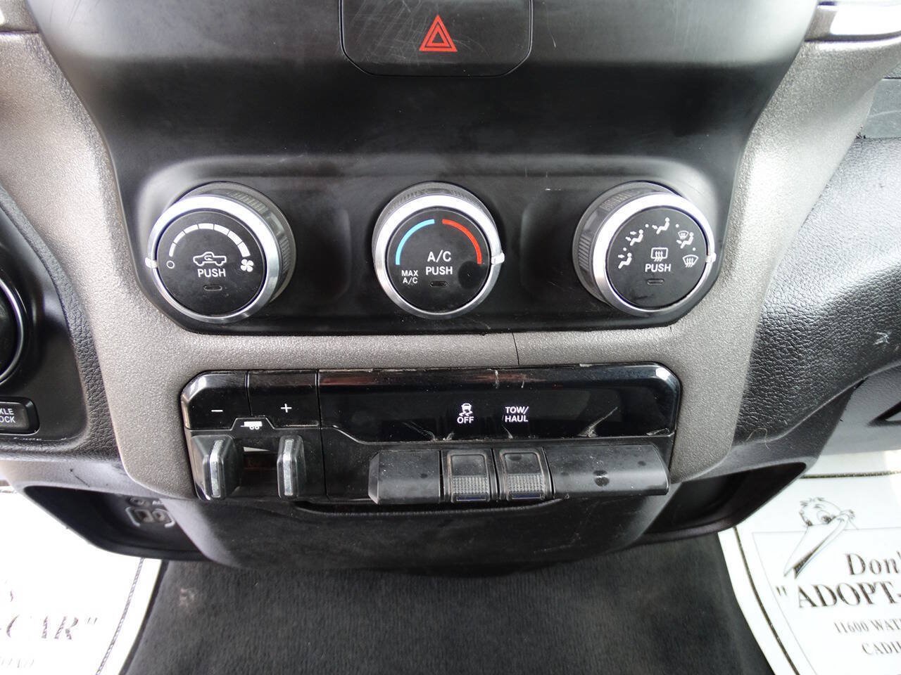 Used 2019 RAM 1500 4x4 Crew Cab Tradesman w/ SXT Appearance Group image 25