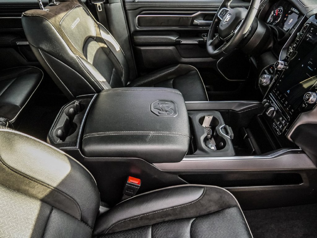 Used 2024 RAM 1500 Laramie RWD image 19
