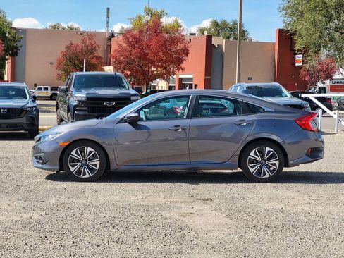 Used 2017 Honda Civic EX-T image 4