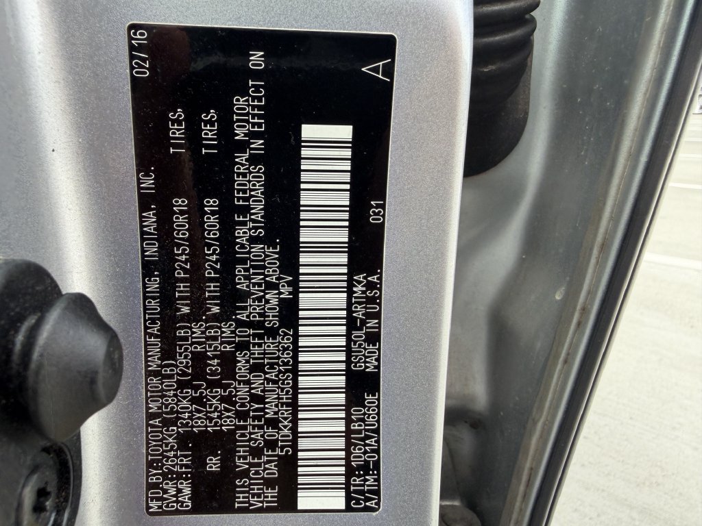 Used 2016 Toyota Highlander XLE FWD image 29