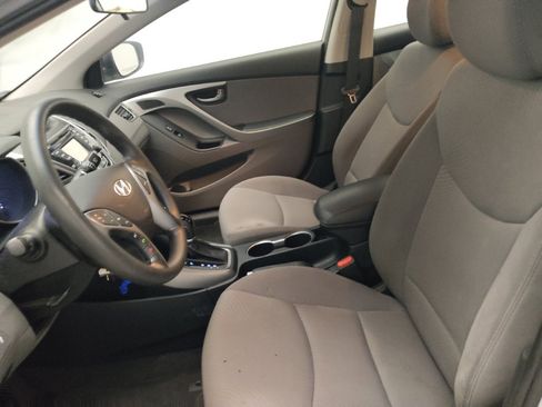Used 2016 Hyundai Elantra SE w/ Option Group 02 FWD image 17