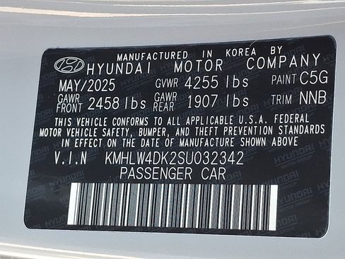 Used 2025 Hyundai Elantra N FWD image 28