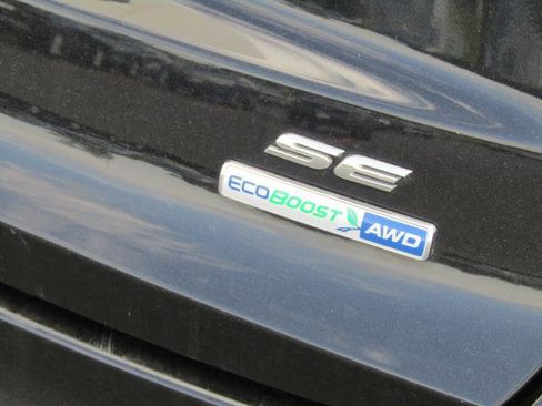 Used 2020 Ford Fusion SE AWD/4WD image 9