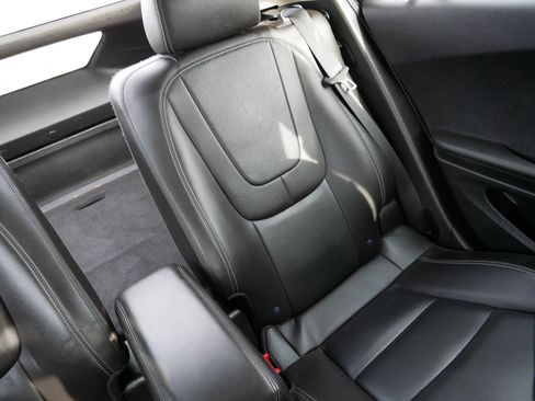 Used 2013 Chevrolet Volt Premium w/ Premium Trim Package image 14