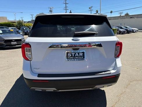 Used 2023 Ford Explorer XLT w/ Equipment Group 202A RWD image 6