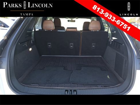 Certified 2022 Lincoln Nautilus Reserve image 8