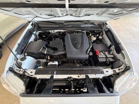 Used 2023 Toyota Tacoma SR5 AWD/4WD image 20