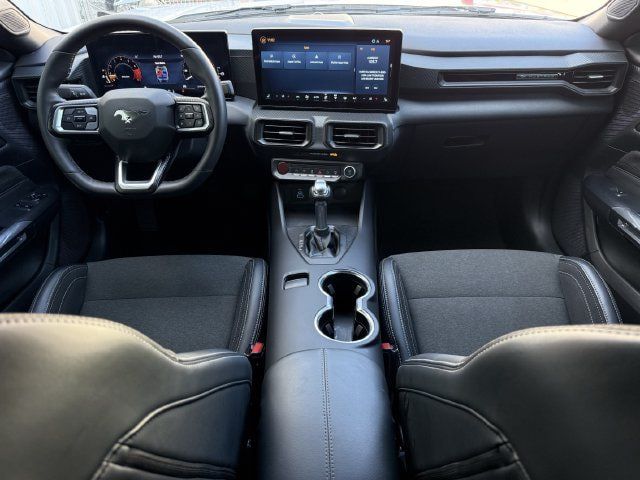 Used 2025 Ford Mustang Coupe RWD image 9