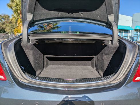 Used 2014 Mercedes-Benz S 550 Sedan image 15