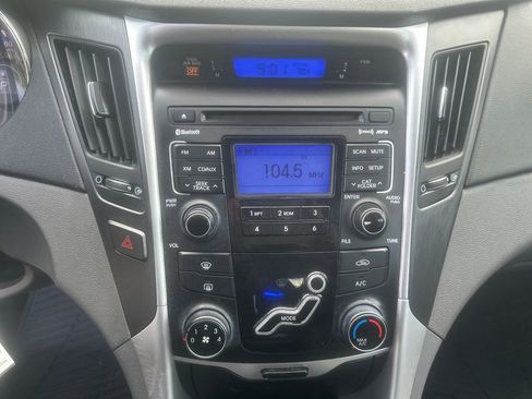 Used 2011 Hyundai Sonata GLS FWD image 14