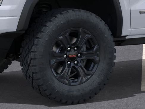 Used 2024 GMC Canyon Elevation w/ Convenience Package RWD image 17