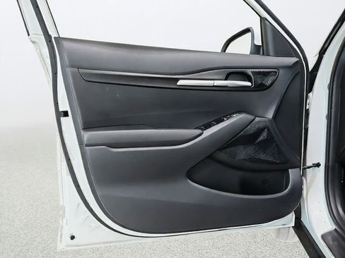 Certified 2023 Kia Seltos LX AWD/4WD image 16