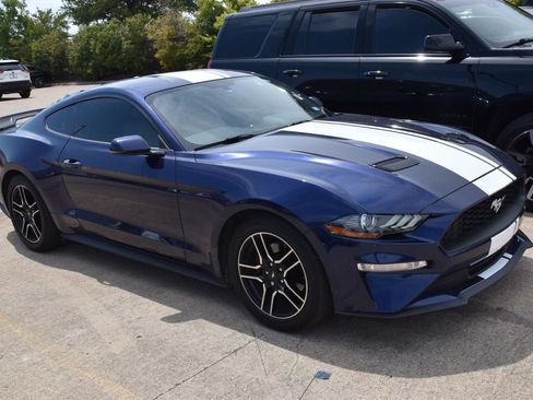 Used 2019 Ford Mustang Premium w/ Enhanced Security Package RWD image 4