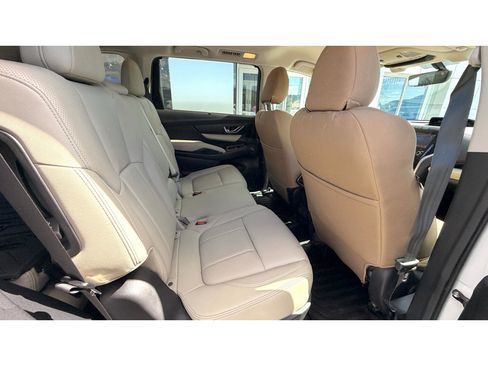 Used 2020 Subaru Ascent Limited w/ Popular Package #2 AWD/4WD image 9