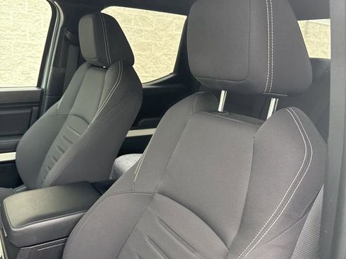 Used 2024 Toyota Tacoma TRD Off-Road image 8