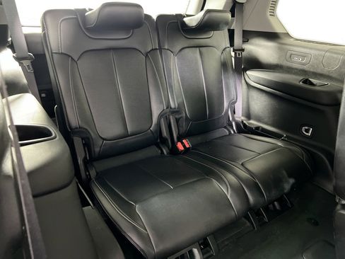 Used 2023 Jeep Grand Cherokee L Limited w/ Luxury Tech Group II image 27