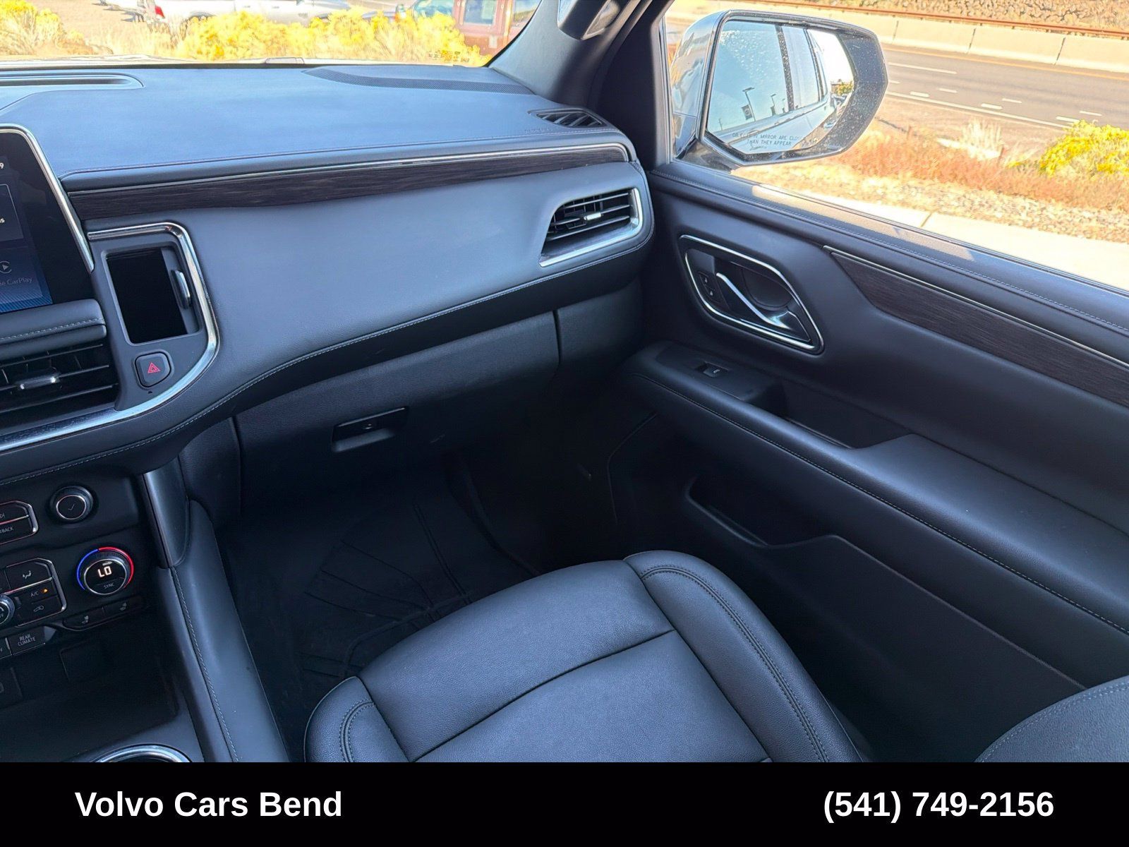 Used 2023 Chevrolet Tahoe Z71 w/ Luxury Package AWD/4WD image 13