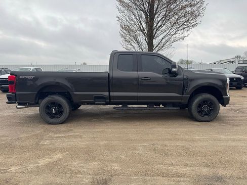 Used 2024 Ford F250 XLT w/ XLT Premium Package AWD/4WD image 6