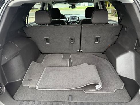 Used 2021 Chevrolet Equinox LT image 30