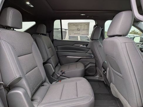 New 2026 Chevrolet Traverse LT w/ Sun and Wheel Package FWD image 28